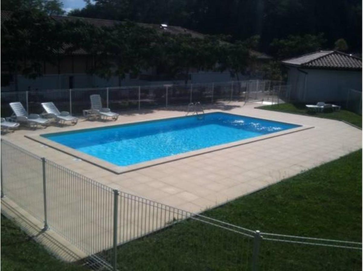 Superbe Appart Avec Jardin Et Piscine Cambo-les-Bains Luaran gambar
